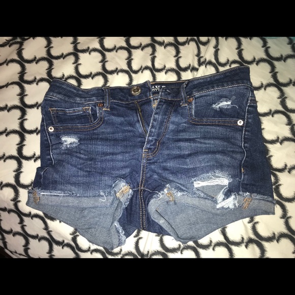 Shorts - Picture 1 of 2